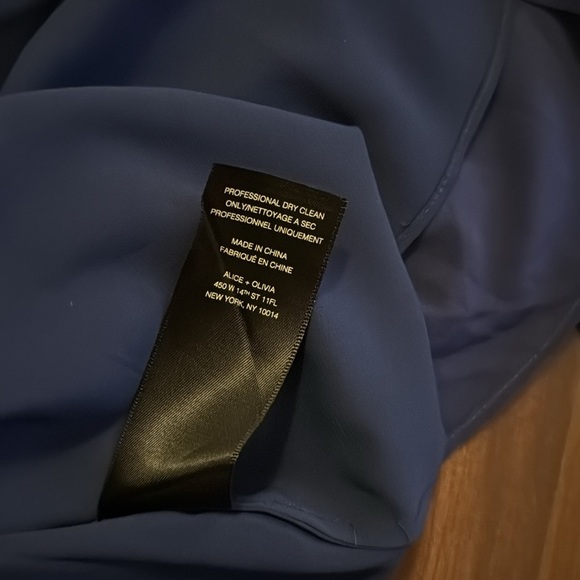 ALICE + OLIVIA Silk Blend Tunic Blouse size XS - Picture 8 of 8